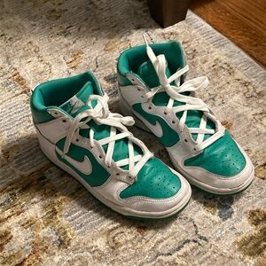 Size 6 Nike dunks pine green and white